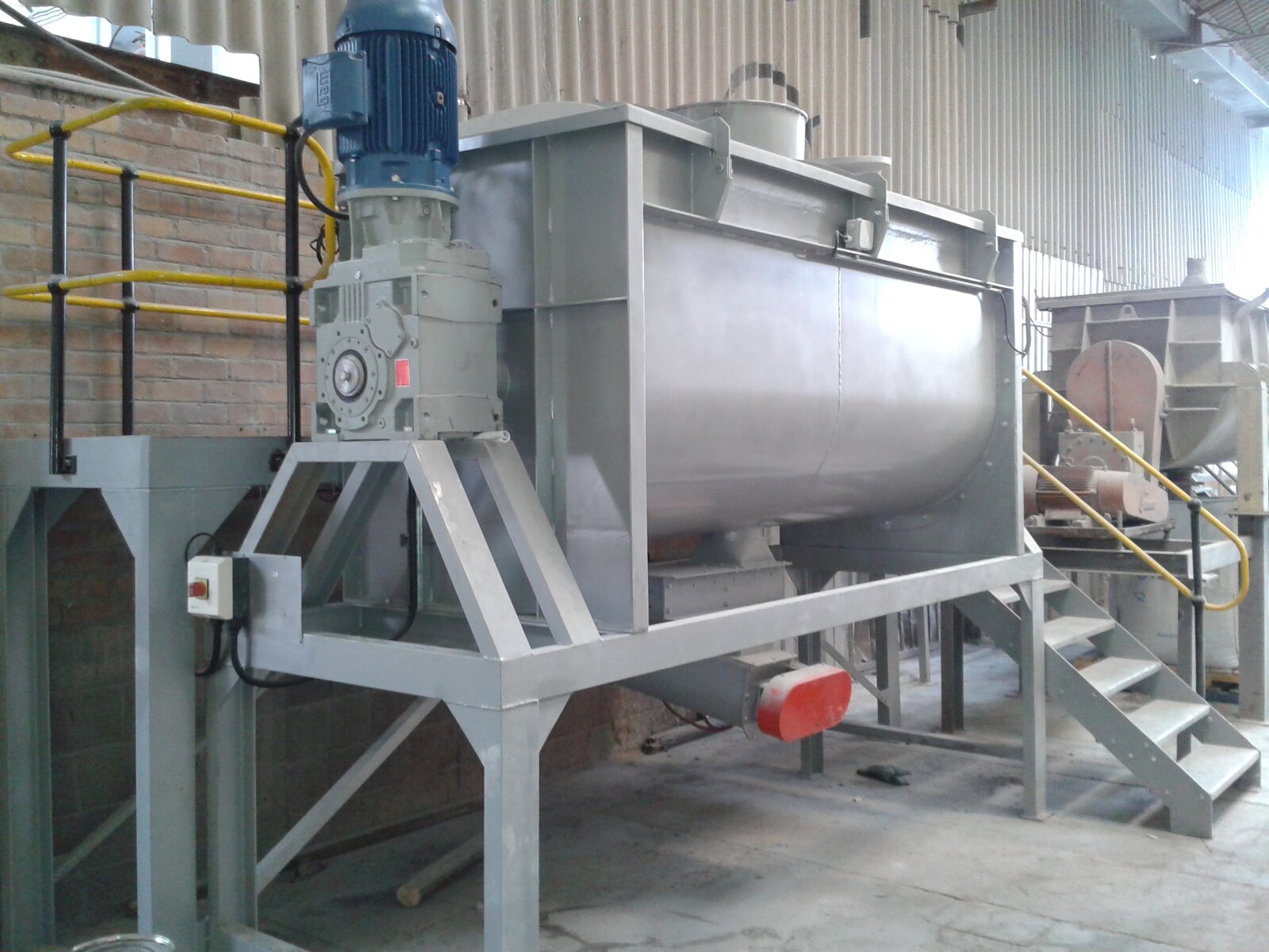 Large ribbon blender by Facet Engineering