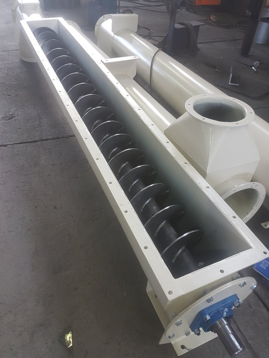 Screw conveyor installation by Facet Engineering