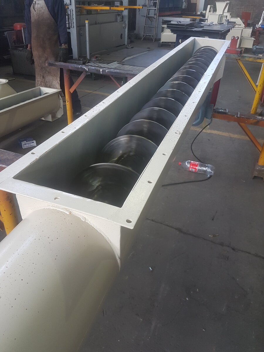 Screw conveyor trough and cover by Facet Engineering