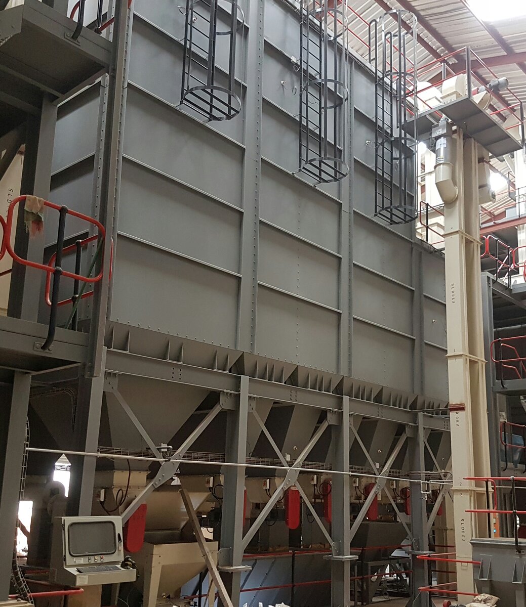 Storage bin installation above a process plant by Facet Engineering